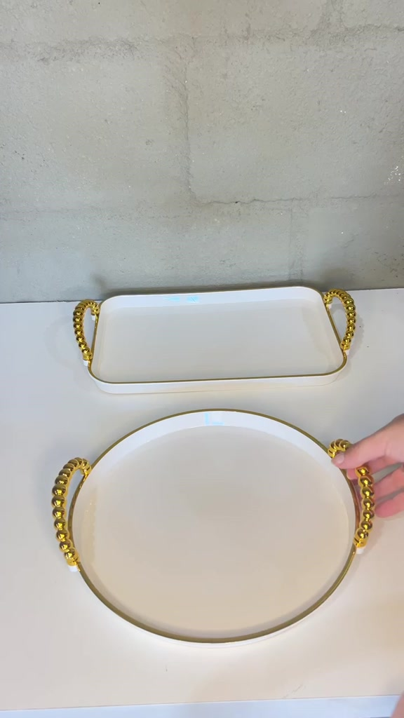 Bandeja Luxo Decorativa com alças Grande Borda Dourada Banheiro Lavabo Multiuso Cantinho do Café